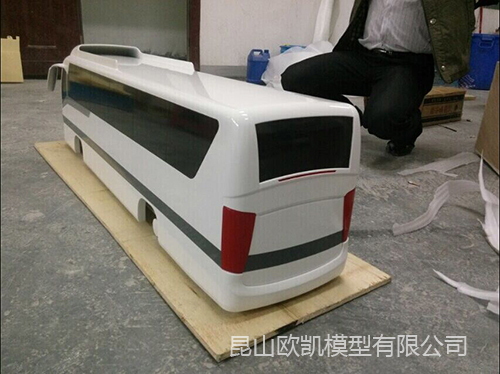 机器人玩具类