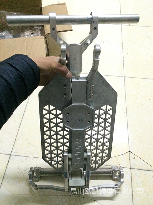 金属零件加工类